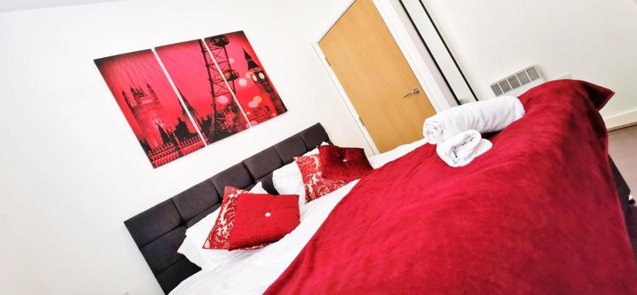 J Quarter - Sleeps 5 Long Term & Families Comfortably, 4 Beds, 2 Bathrooms Birmingham Exteriér fotografie
