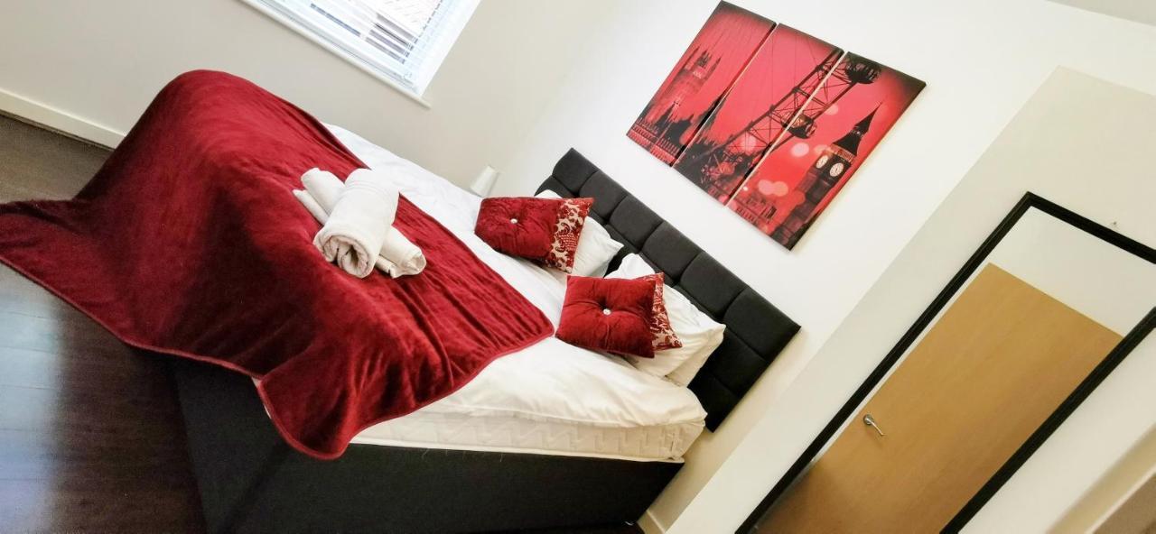 J Quarter - Sleeps 5 Long Term & Families Comfortably, 4 Beds, 2 Bathrooms Birmingham Exteriér fotografie