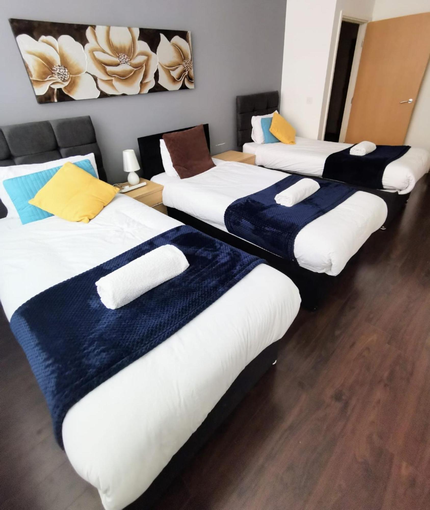 J Quarter - Sleeps 5 Long Term & Families Comfortably, 4 Beds, 2 Bathrooms Birmingham Exteriér fotografie